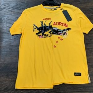 AKOO men's short sleeve shirt with killer stitch.